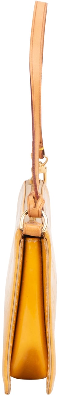 Louis Vuitton Vernis Monogram Lexington Pochette Handbag Geel