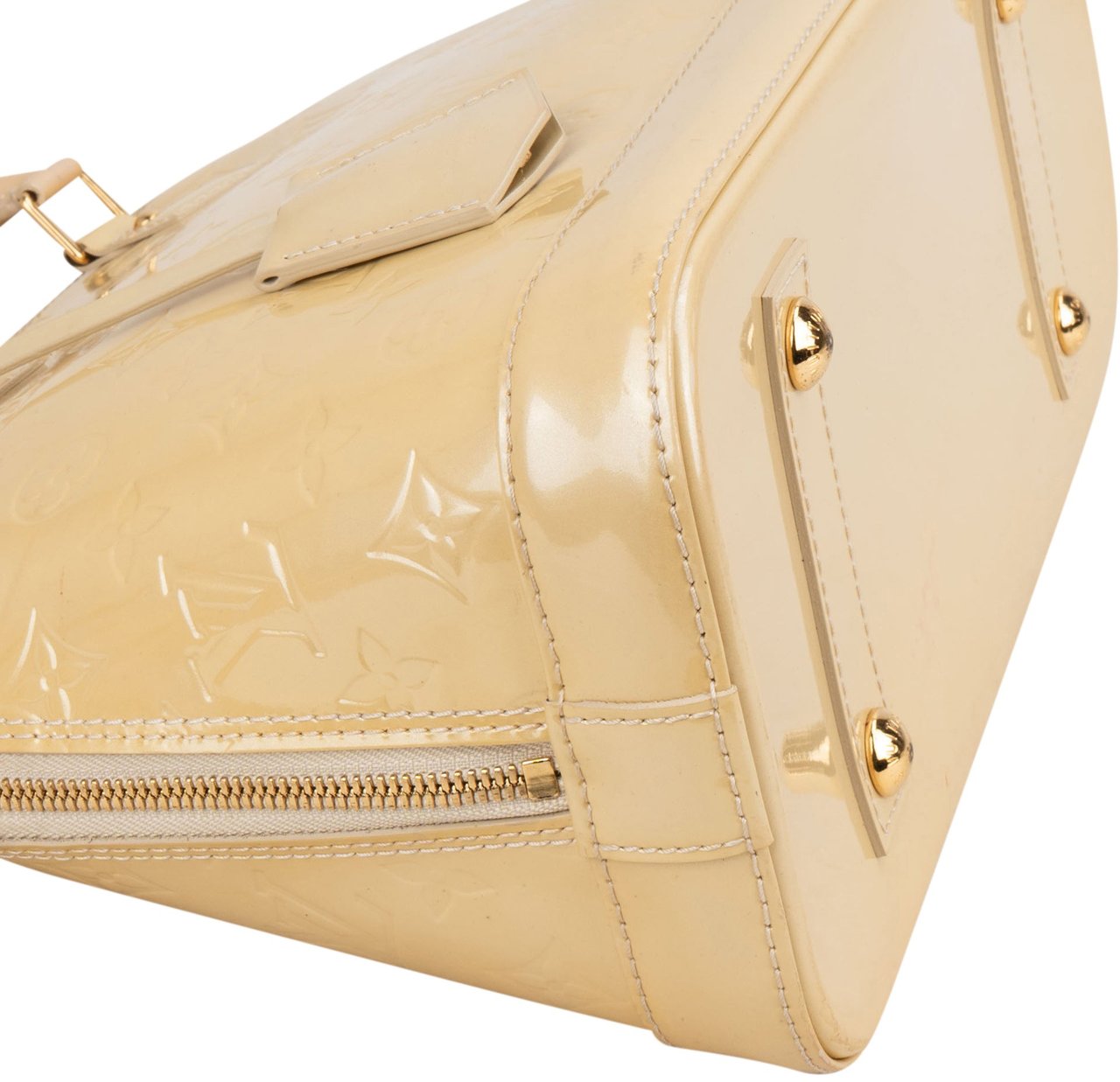 Louis Vuitton Louis Vuitton Vernis Monogram Alma PM Handbag Geel