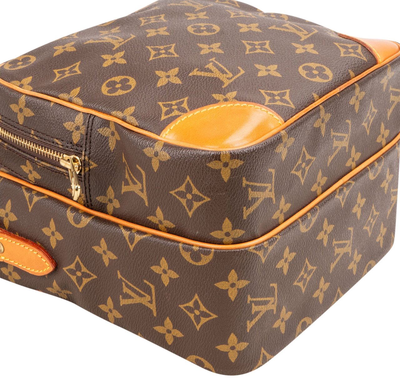 Louis Vuitton Louis Vuitton Canvas Monogram Amazon GM Shoulder Bag Bruin