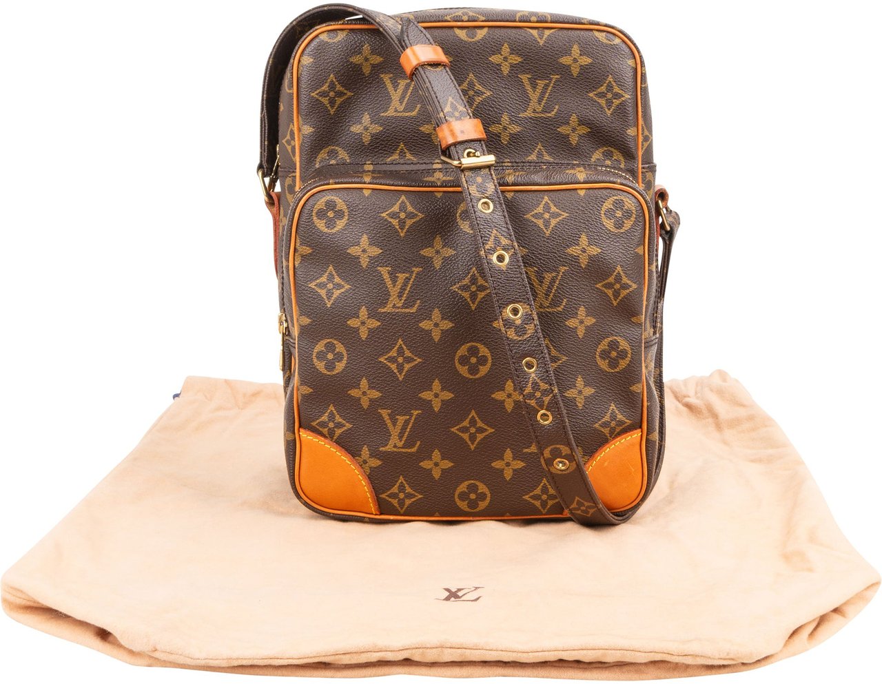 Louis Vuitton Louis Vuitton Canvas Monogram Amazon GM Shoulder Bag Bruin