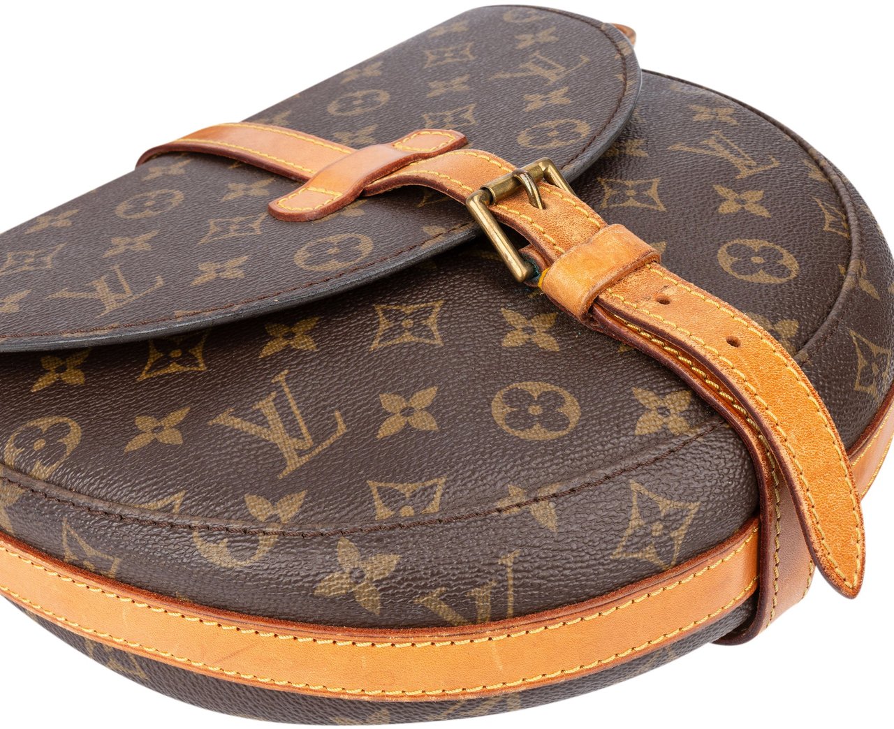 Louis Vuitton Louis Vuitton Canvas Monogram Chantilly GM Crossbody Bag Bruin