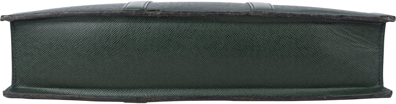 Louis Vuitton Louis Vuitton Green Taiga Leather Porte Documents Lozan Handbag Groen