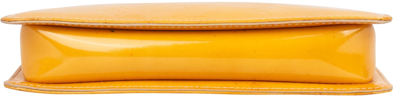 Louis Vuitton Vernis Monogram Lexington Pochette Handbag Geel