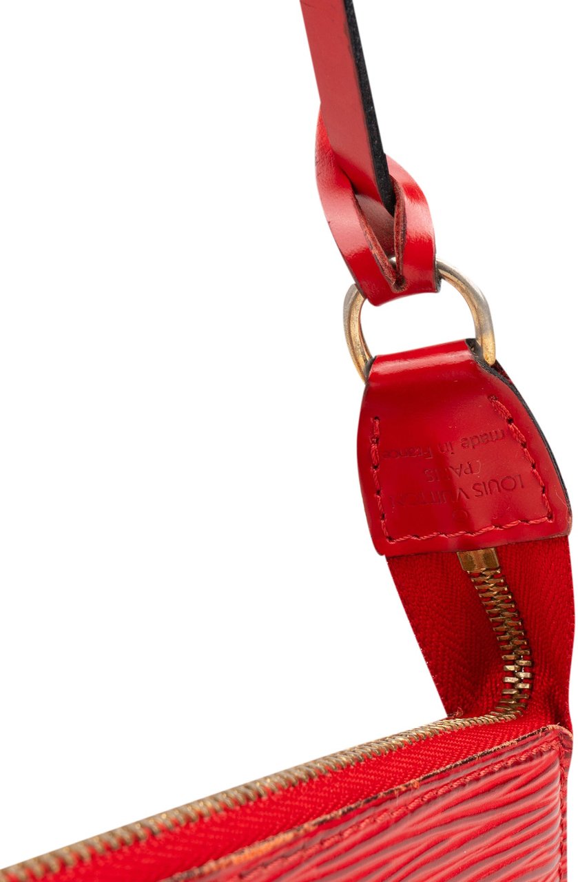 Louis Vuitton Louis Vuitton Rouge Epi Leather Pochette Accessoire Handbag Rood