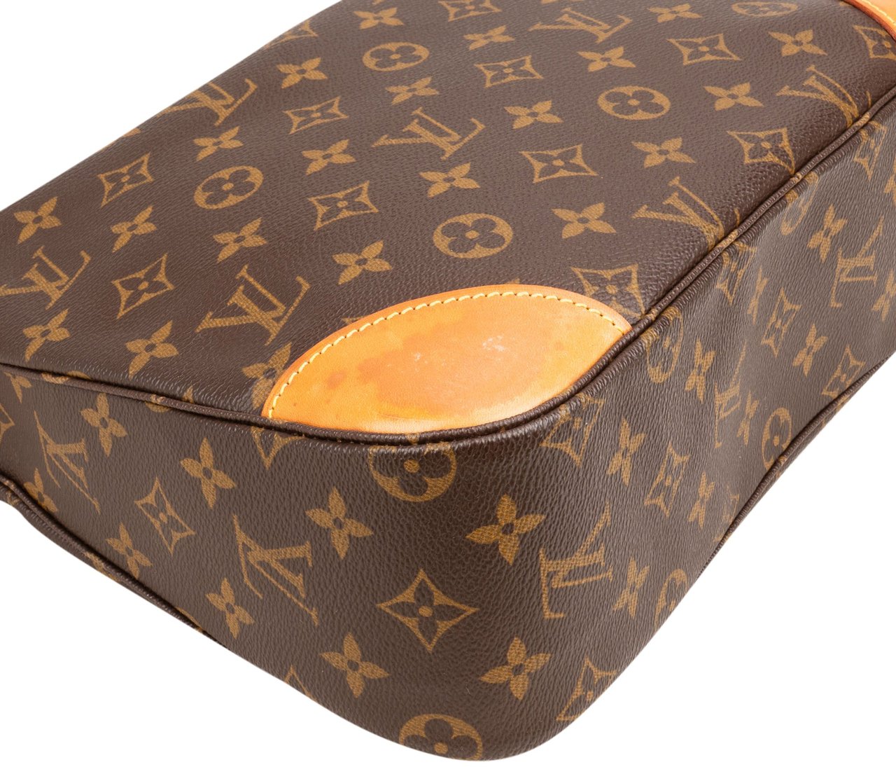 Louis Vuitton Louis Vuitton Canvas Monogram Boulogne Shoulder Bag Bruin