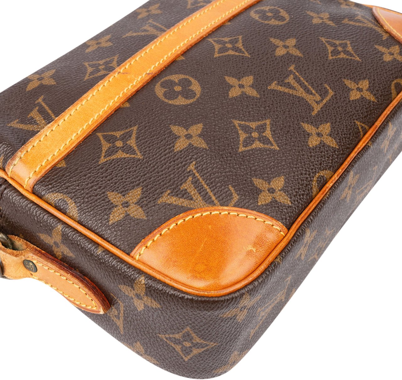 Louis Vuitton Louis Vuitton Canvas Monogram Trocadero 23 Crossbody Bag Bruin