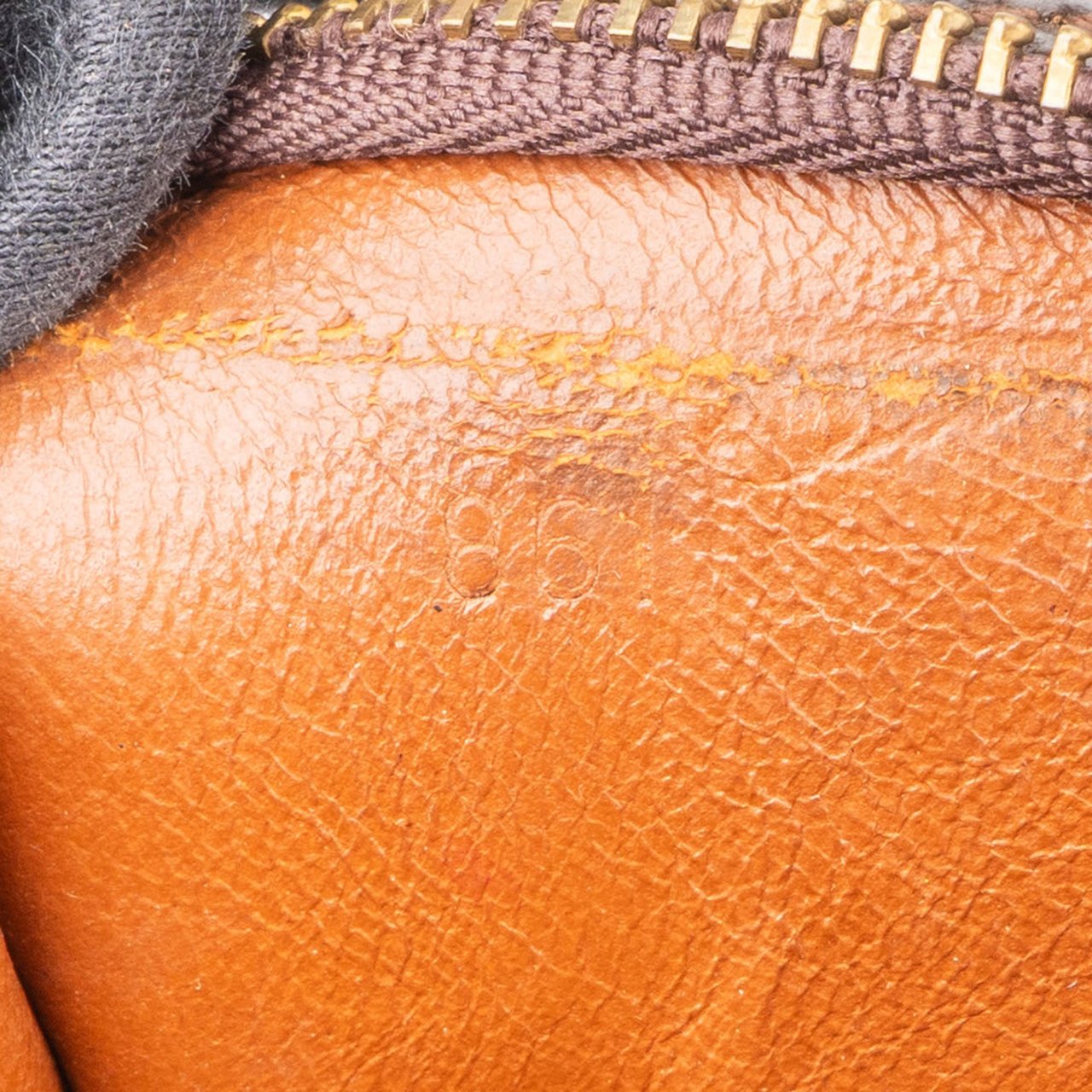 Louis Vuitton Louis Vuitton Canvas Monogram Poche Toilette 25 Clutch Bruin