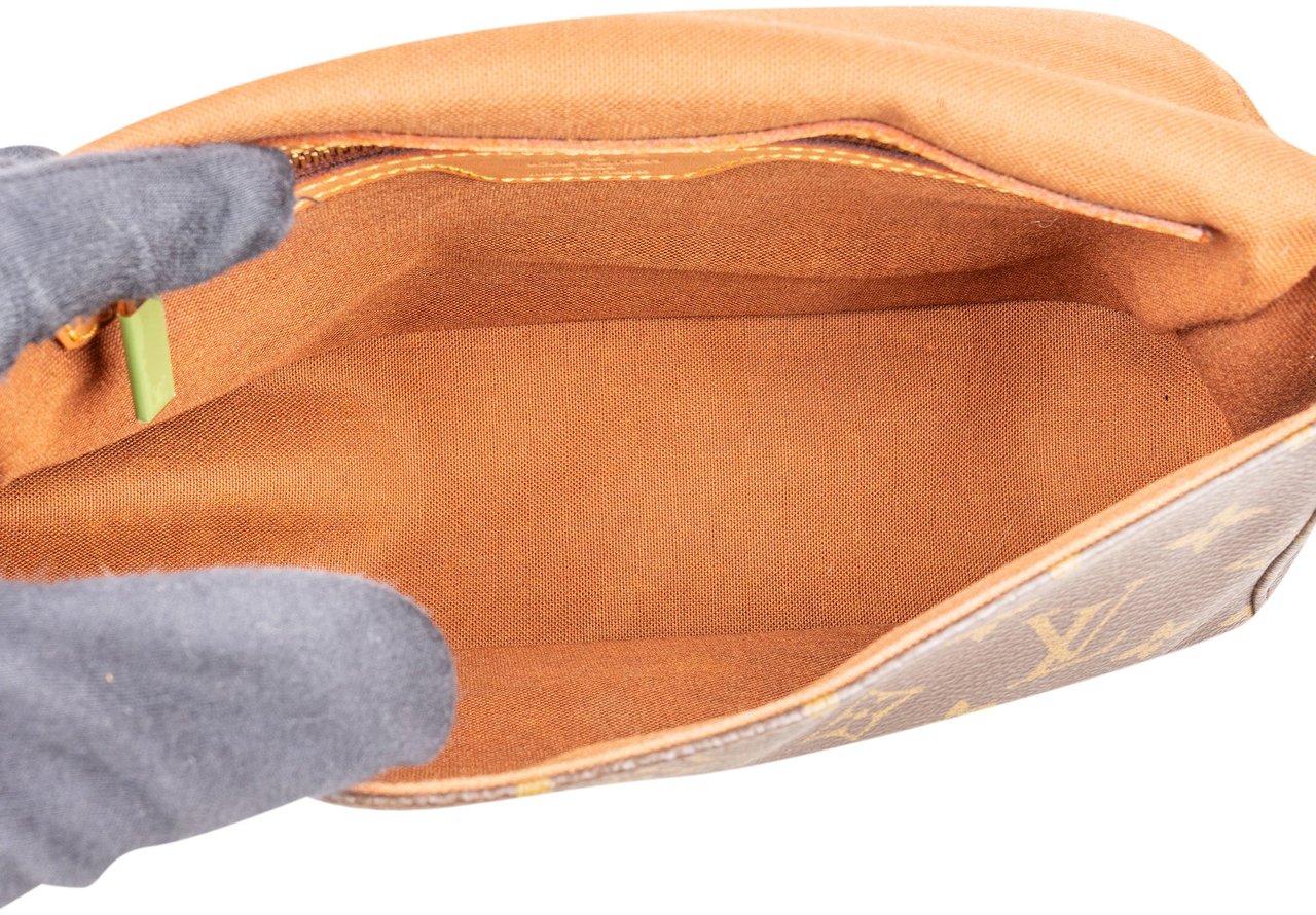 Louis Vuitton Louis Vuitton Canvas Monogram Looping PM Shoulder Bag Bruin