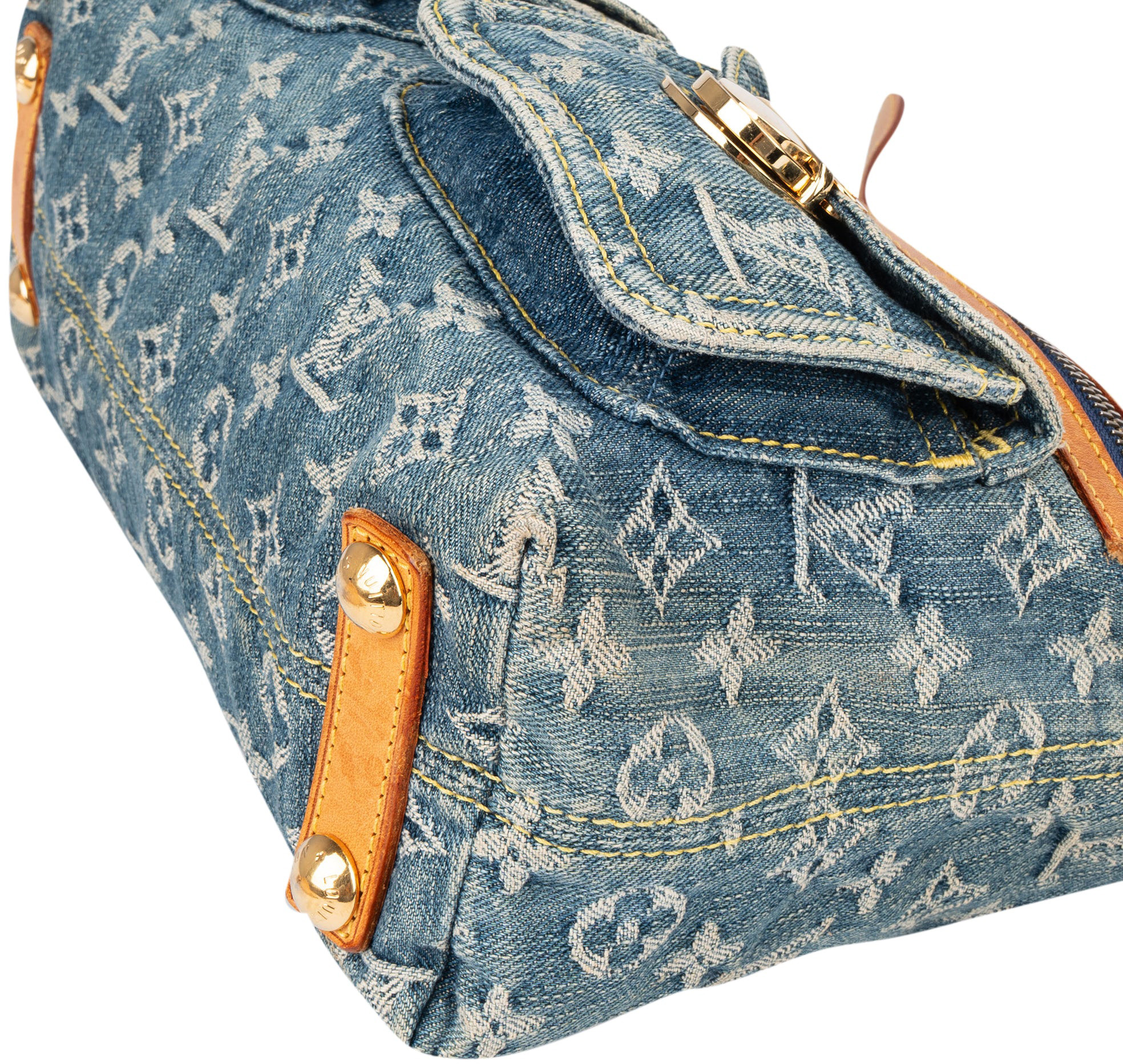 Louis Vuitton Louis Vuitton Denim Monogram Baggy PM Crossbody Bag Blauw