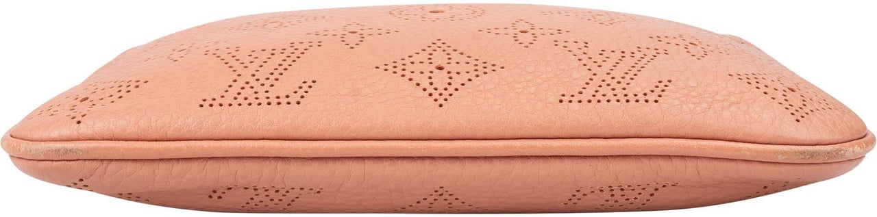Louis Vuitton Leather Monogram Selene Pochette Accessoire Clutch Rood