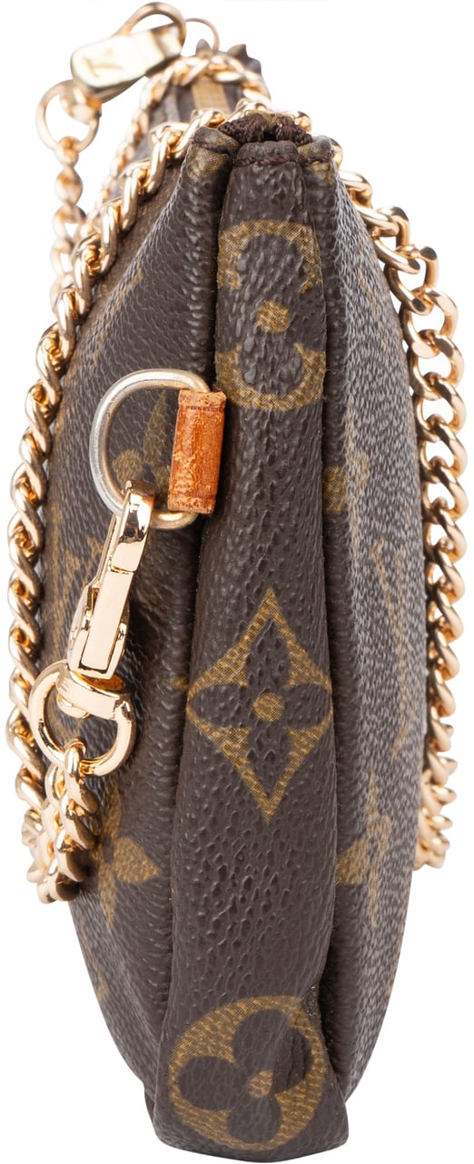 Louis Vuitton Louis Vuitton Canvas Monogram Sac Shopping Pochette Accessoire Shoulder Bag Bruin