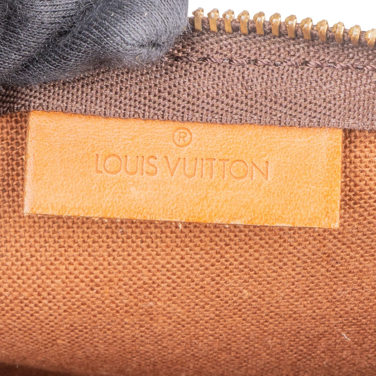 Louis Vuitton Louis Vuitton Canvas Monogram Sac Shopping Pochette Accessoire Shoulder Bag Bruin