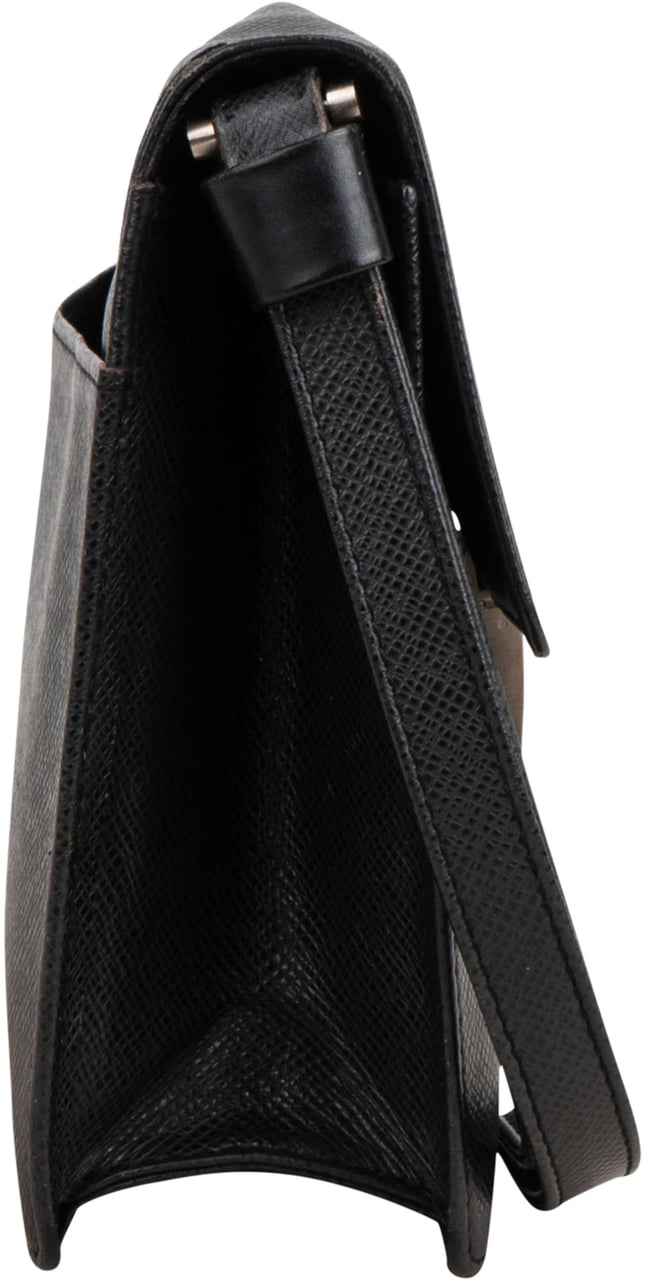 Louis Vuitton Louis Vuitton Taiga Leather Seelanga Clutch Zwart