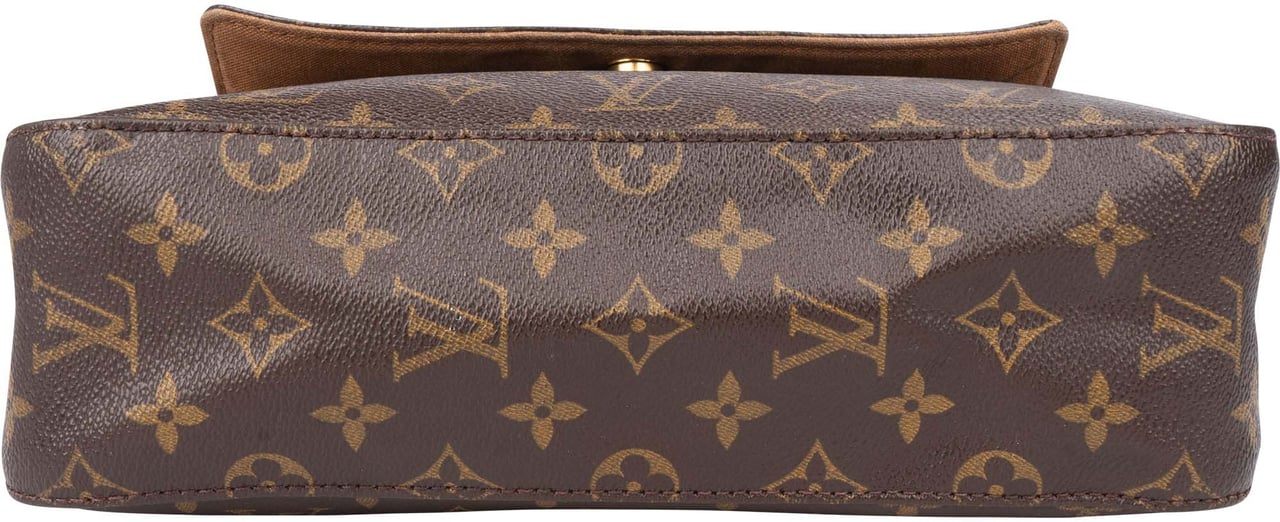 Louis Vuitton Louis Vuitton Canvas Monogram Looping PM Handbag Bruin