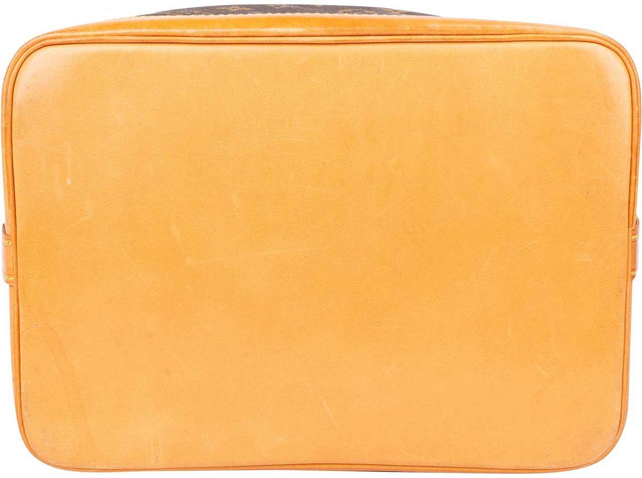 Louis Vuitton Louis Vuitton Canvas Monogram Sac Noe Grande Shoulder Bag Bruin