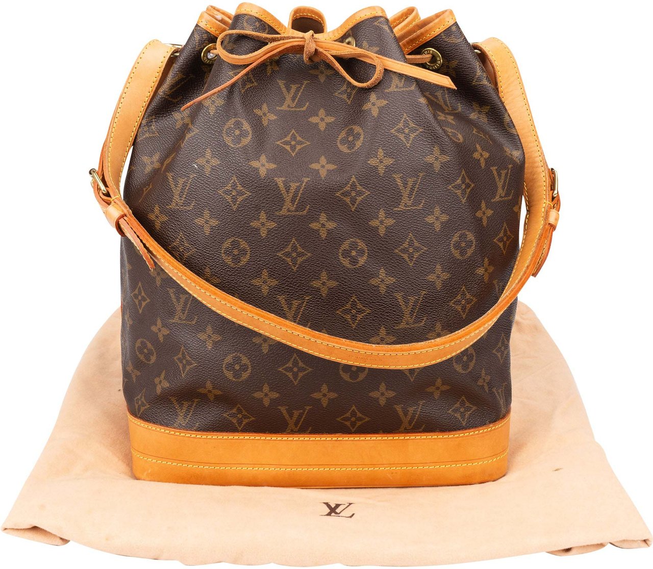 Louis Vuitton Louis Vuitton Canvas Monogram Sac Noe Grande Shoulder Bag Bruin