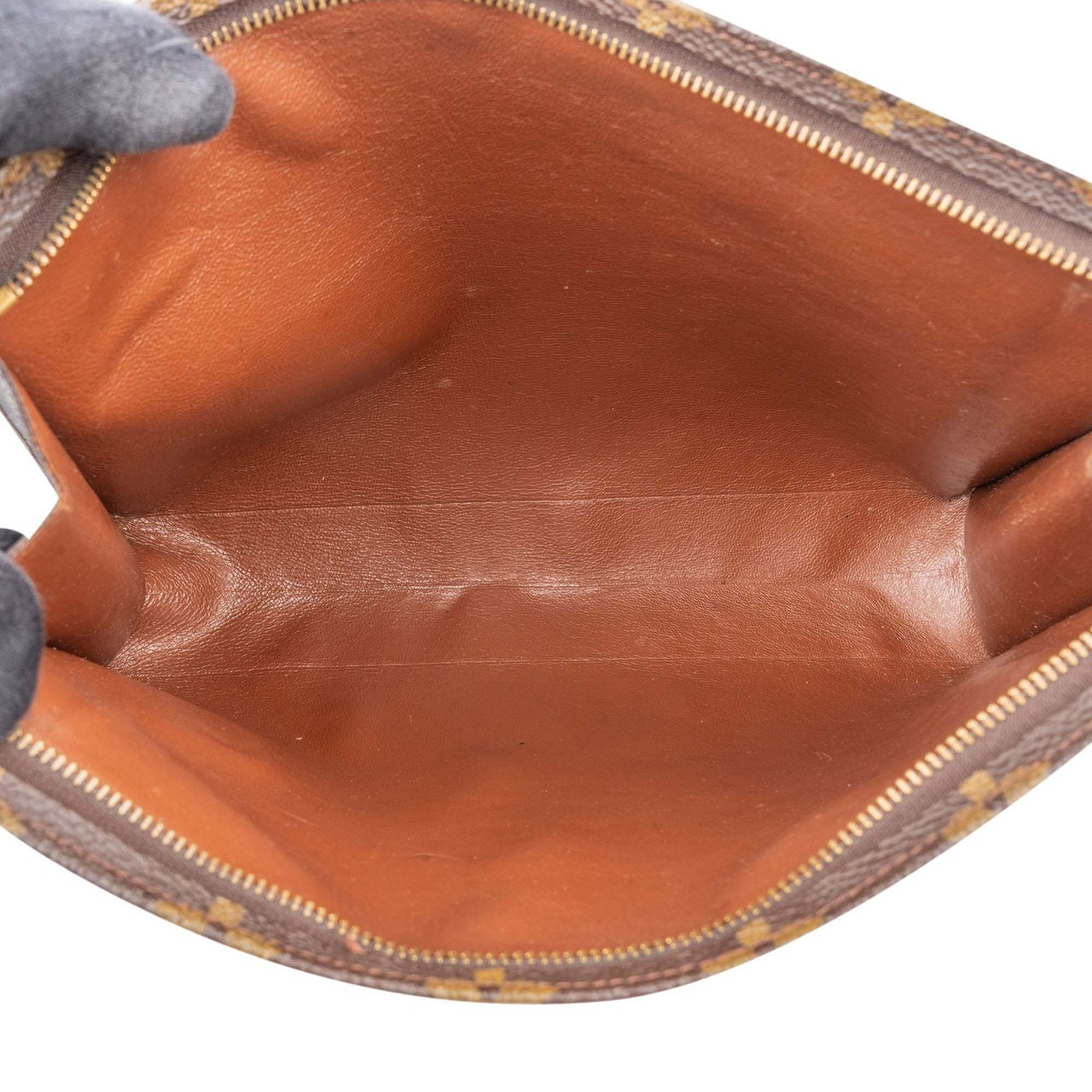 Louis Vuitton Louis Vuitton Canvas Monogram Poche Toilette 25 Clutch Bruin