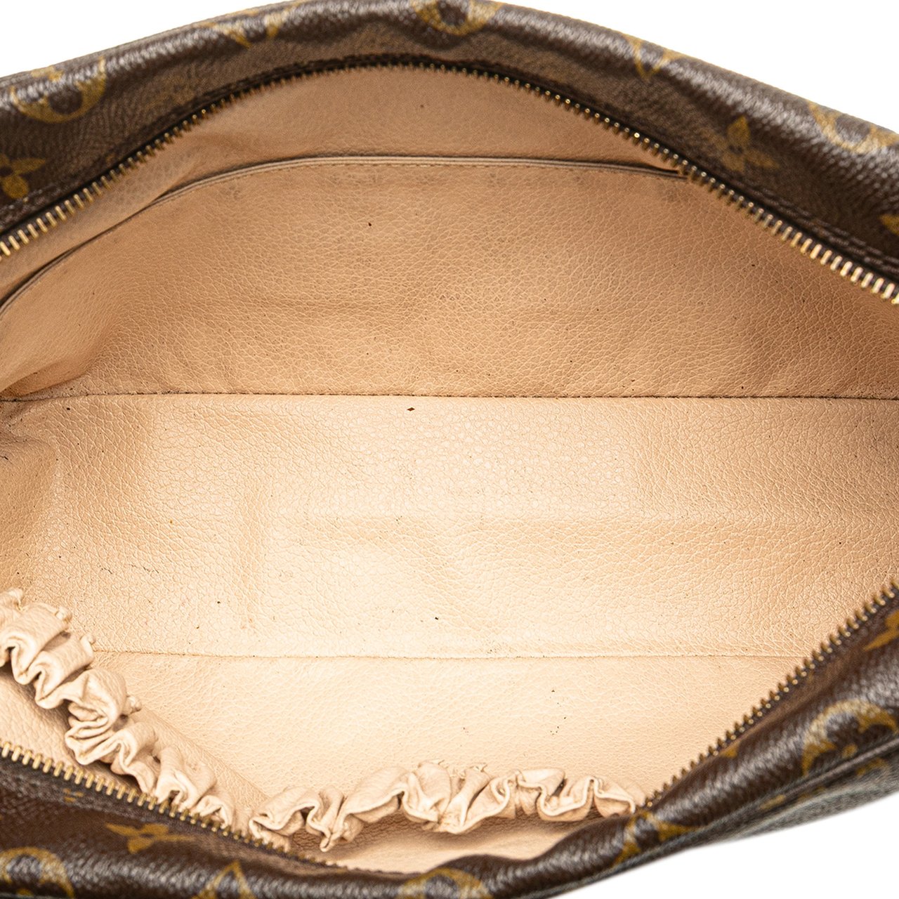 Louis Vuitton Monogram Trousse Toilette 28 Bruin