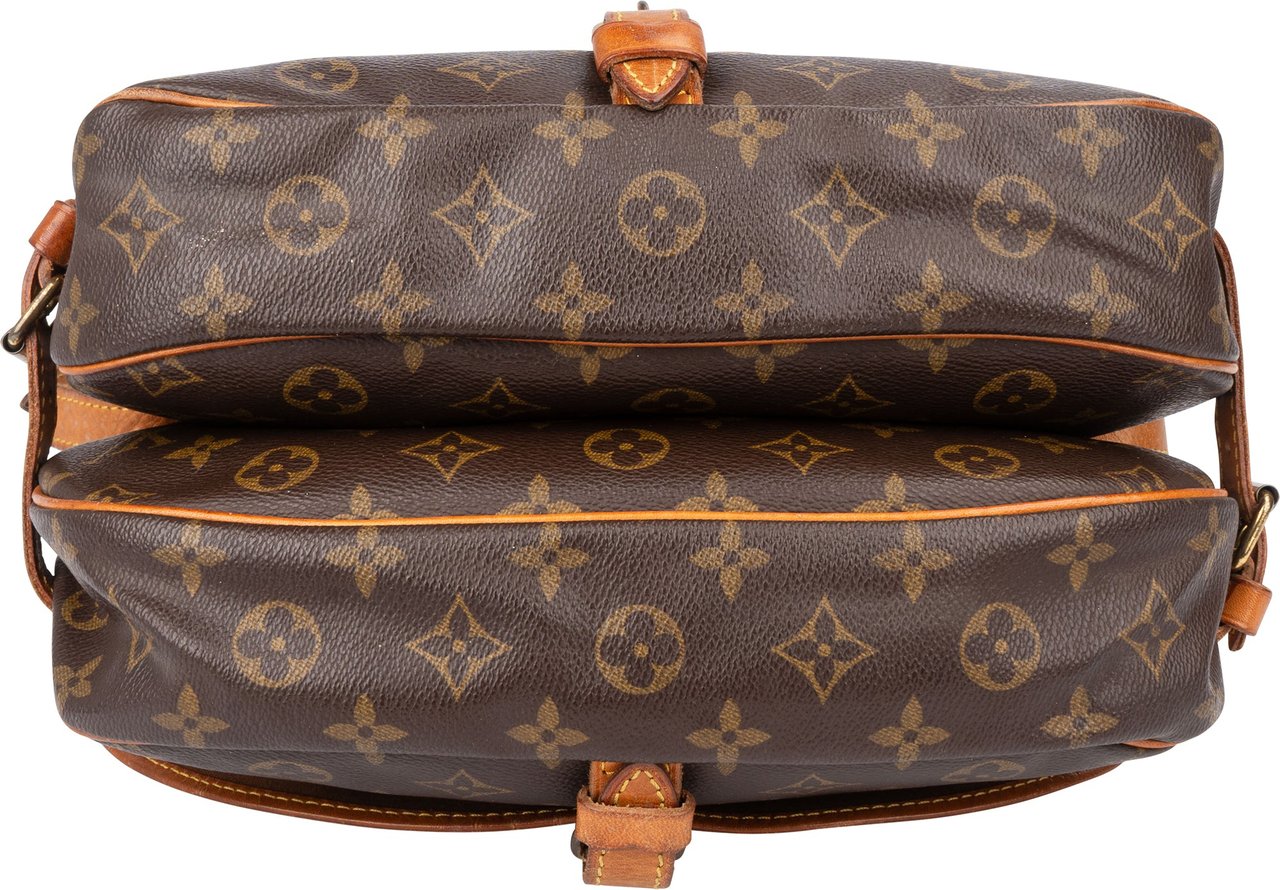 Louis Vuitton Louis Vuitton Canvas Monogram Saumur 30 Crossbody Bag Bruin