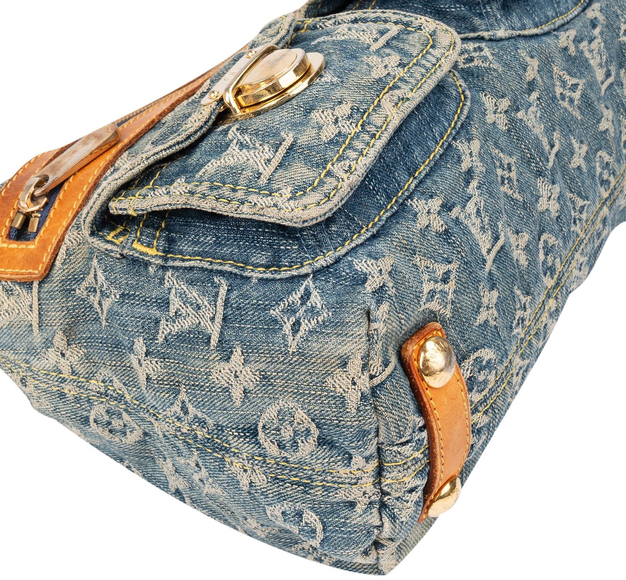Louis Vuitton Louis Vuitton Denim Monogram Baggy PM Crossbody Bag Blauw