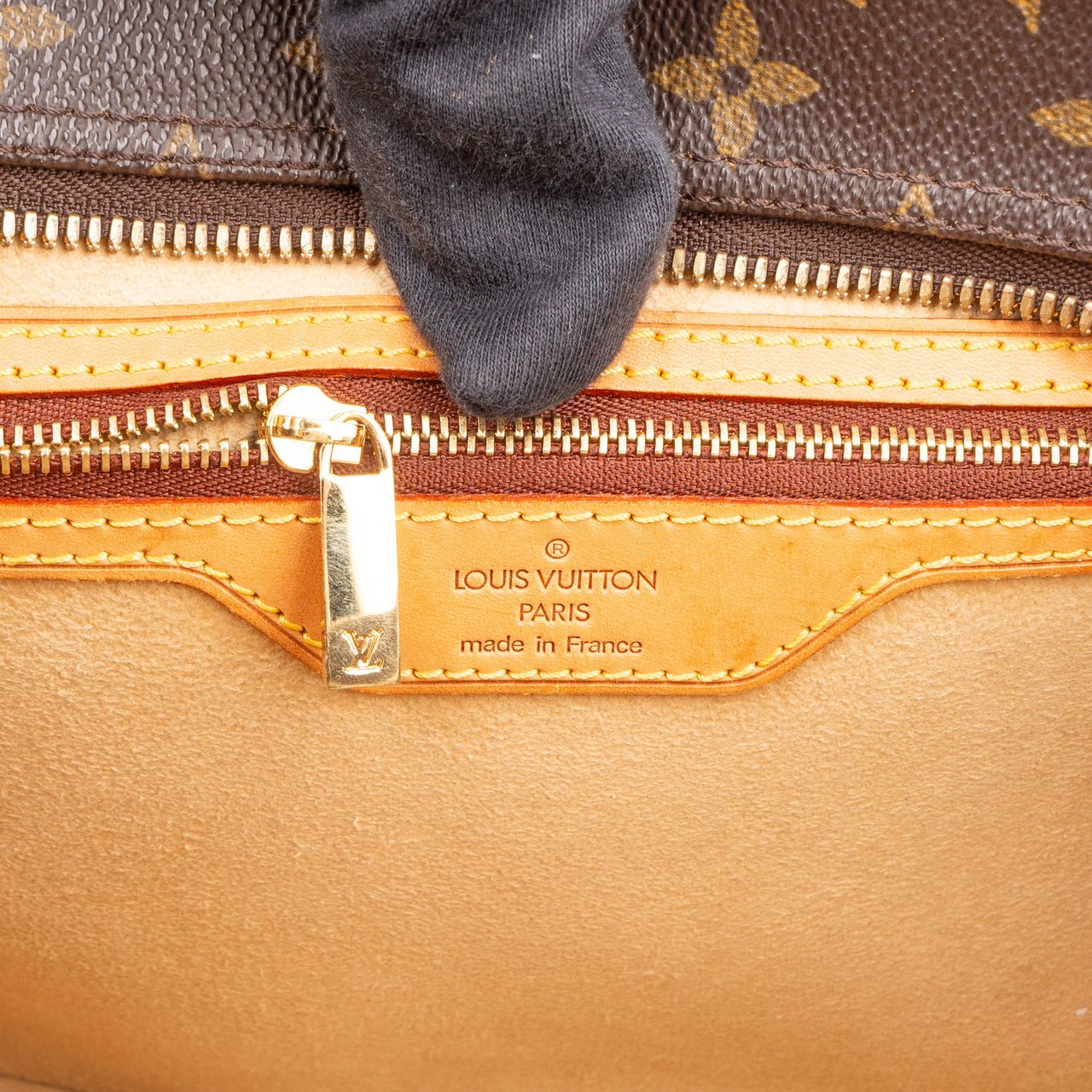 Louis Vuitton Louis Vuitton Canvas Monogram Cite GM Shoulder Bag Bruin