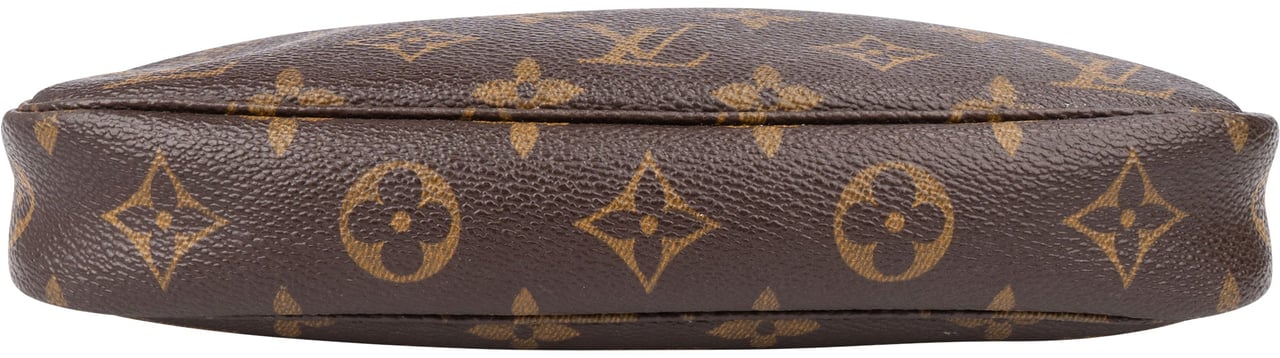 Louis Vuitton Louis Vuitton Canvas Monogram Pochette Accessoire Handbag Bruin