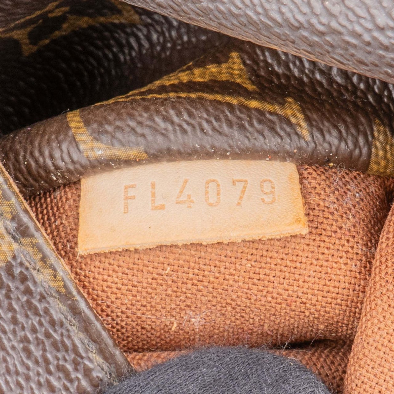 Louis Vuitton Louis Vuitton Canvas Monogram Totally PM Shoulder Bag Bruin