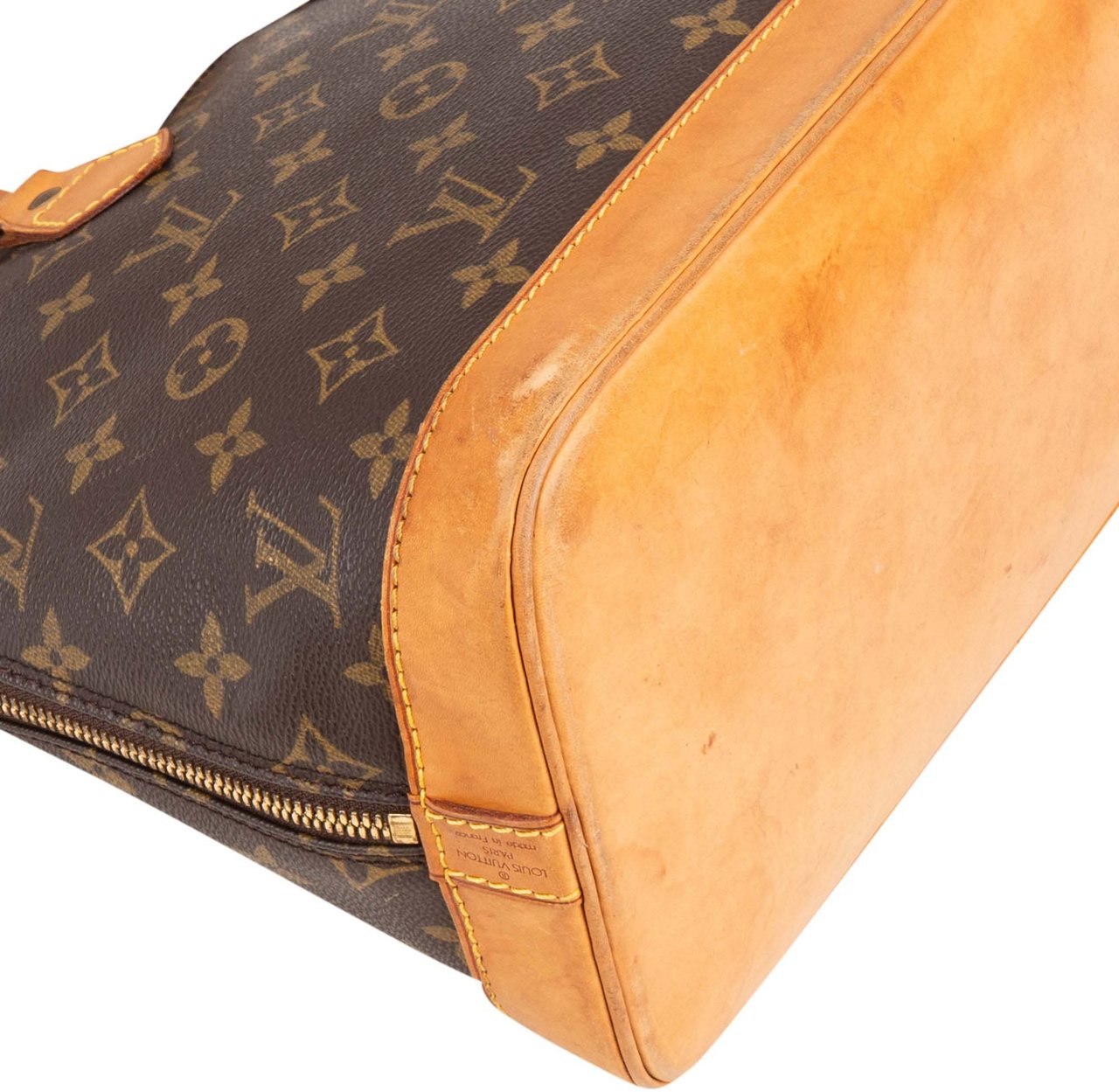 Louis Vuitton Louis Vuitton Canvas Monogram Alma PM Handbag Bruin