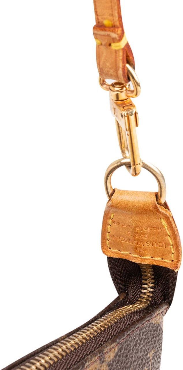 Louis Vuitton Louis Vuitton Canvas Monogram Pochette Accessoire Handbag Bruin