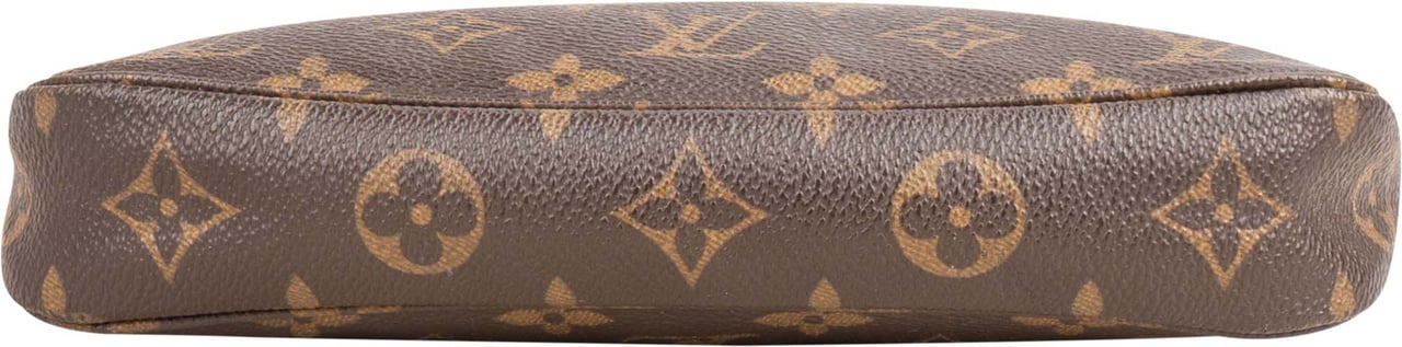 Louis Vuitton Louis Vuitton Canvas Monogram Pochette Accessoire Handbag Bruin
