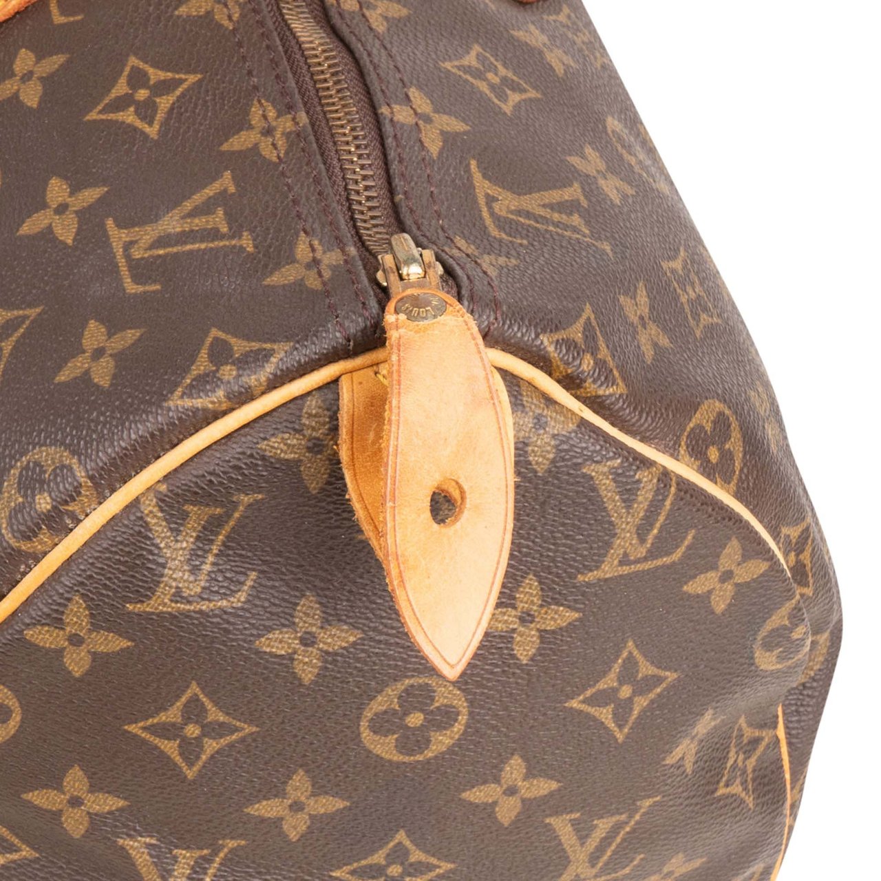 Louis Vuitton Louis Vuitton Canvas Monogram Speedy 40 Handbag Bruin