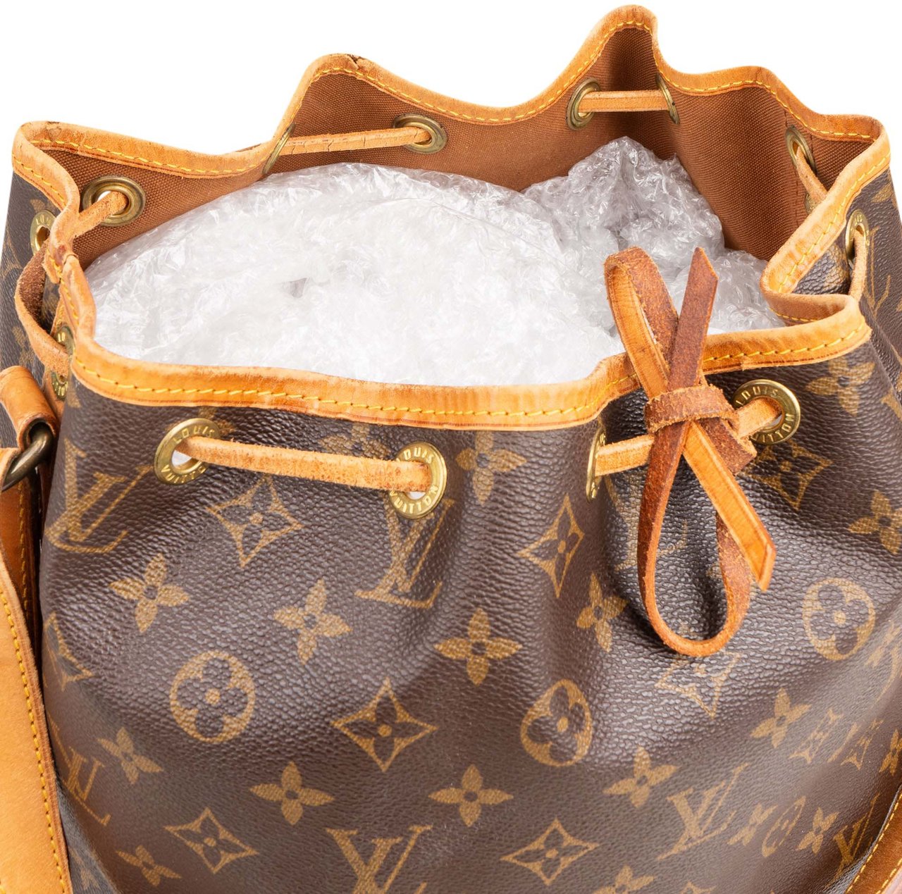 Louis Vuitton Louis Vuitton Canvas Monogram Sac Noe Petit Shoulder Bag Bruin