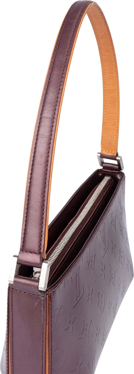 Louis Vuitton Louis Vuitton Monogram Pochette Mat Fowler Shoulder Bag Rood