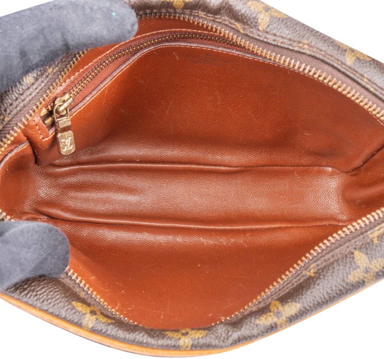 Louis Vuitton Louis Vuitton Canvas Monogram Trocadero 23 Crossbody Bag Bruin