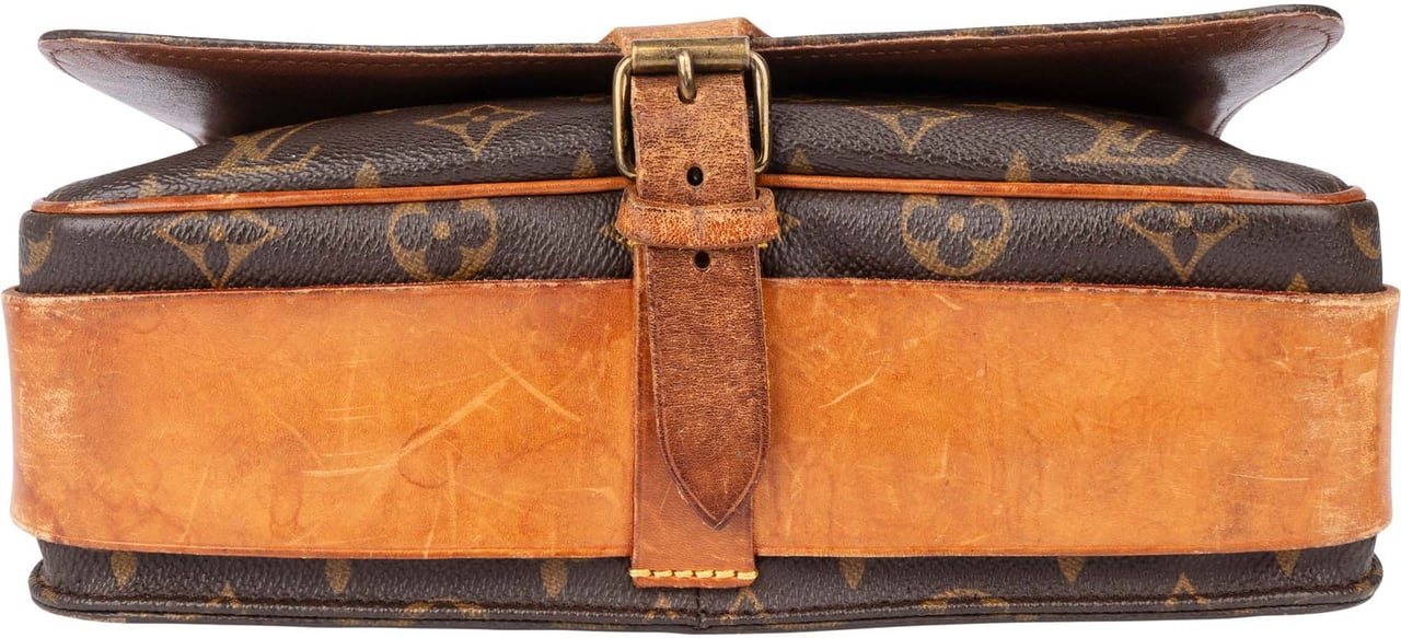 Louis Vuitton Louis Vuitton Canvas Monogram Cartouchiere GM Crossbody Bag Bruin