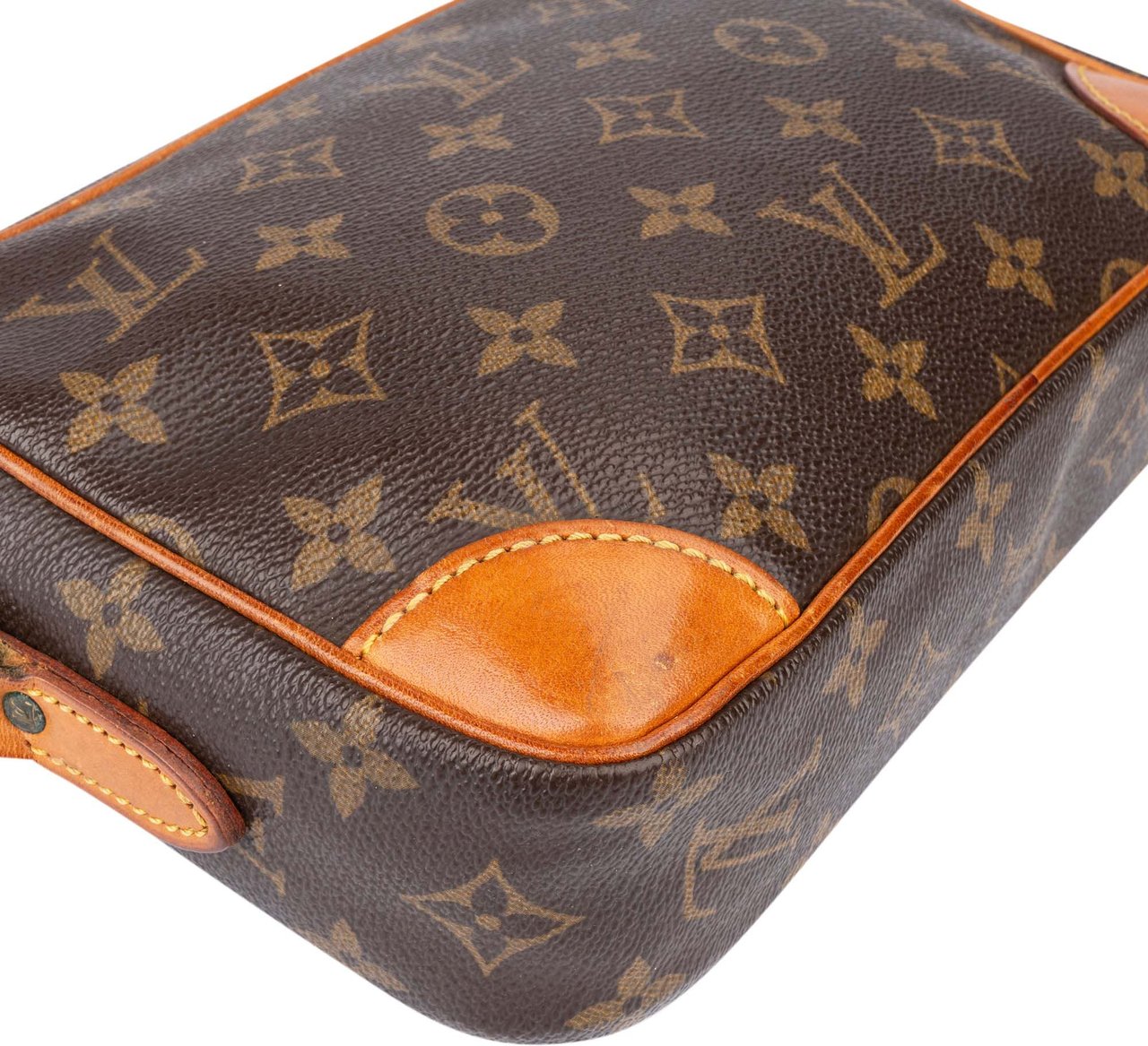 Louis Vuitton Louis Vuitton Canvas Monogram Trocadero 23 Crossbody Bag Bruin