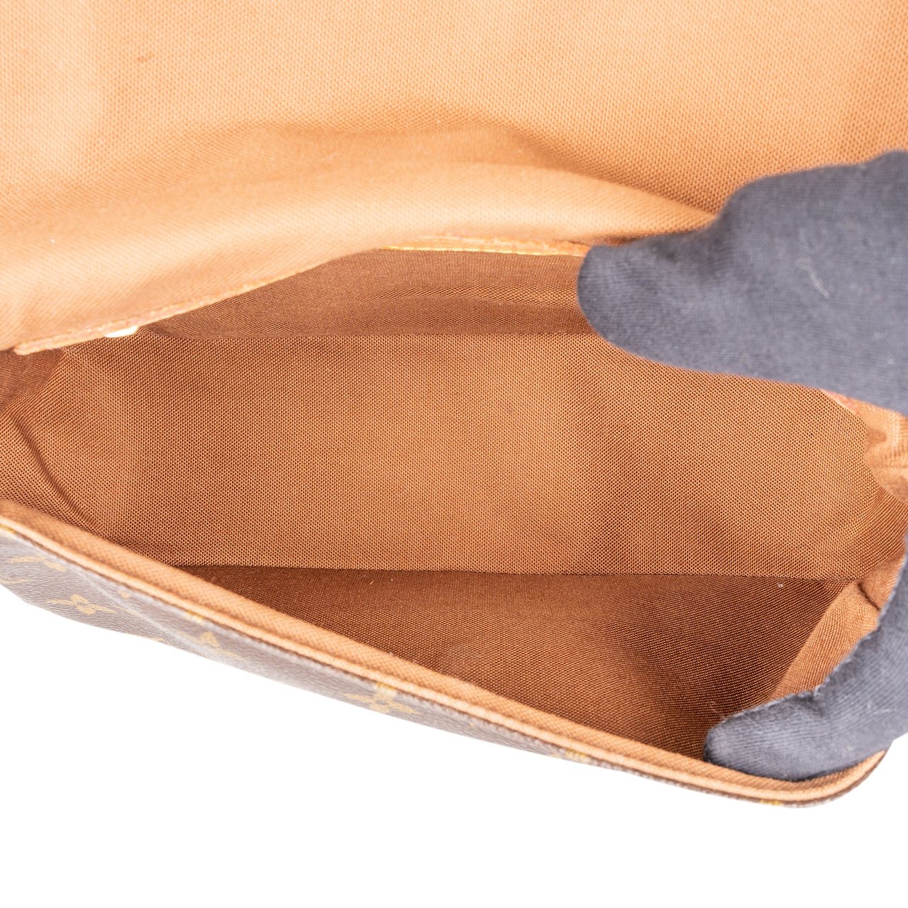 Louis Vuitton Louis Vuitton Canvas Monogram Looping PM Handbag Bruin