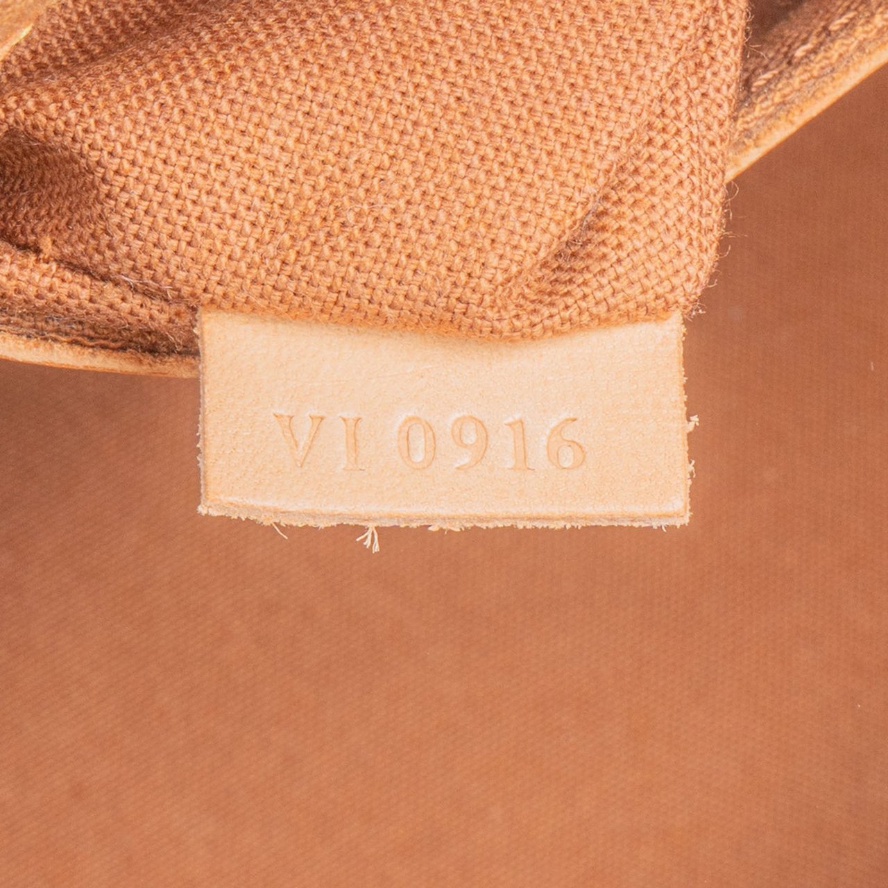 Louis Vuitton Louis Vuitton Canvas Monogram Alma PM Handbag Bruin