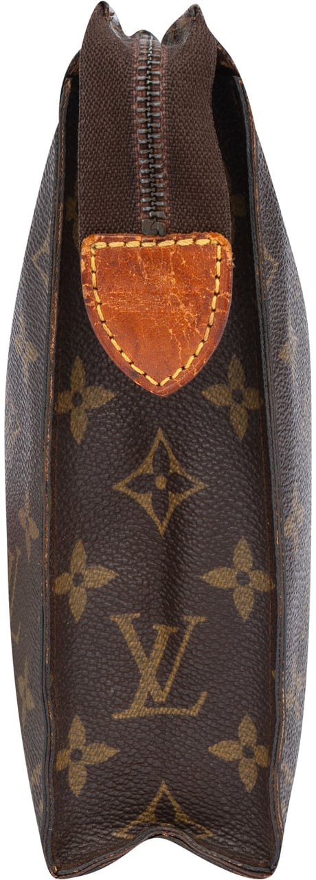 Louis Vuitton Louis Vuitton Canvas Monogram Poche Toilette 25 Clutch Bruin