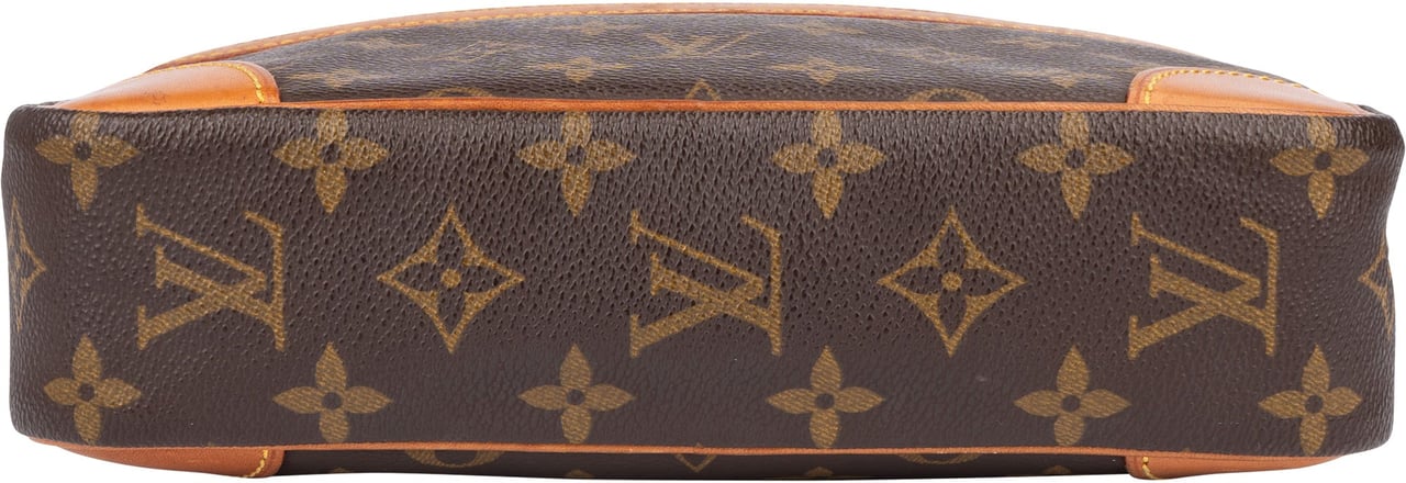 Louis Vuitton Louis Vuitton Canvas Monogram Trocadero 23 Crossbody Bag Bruin