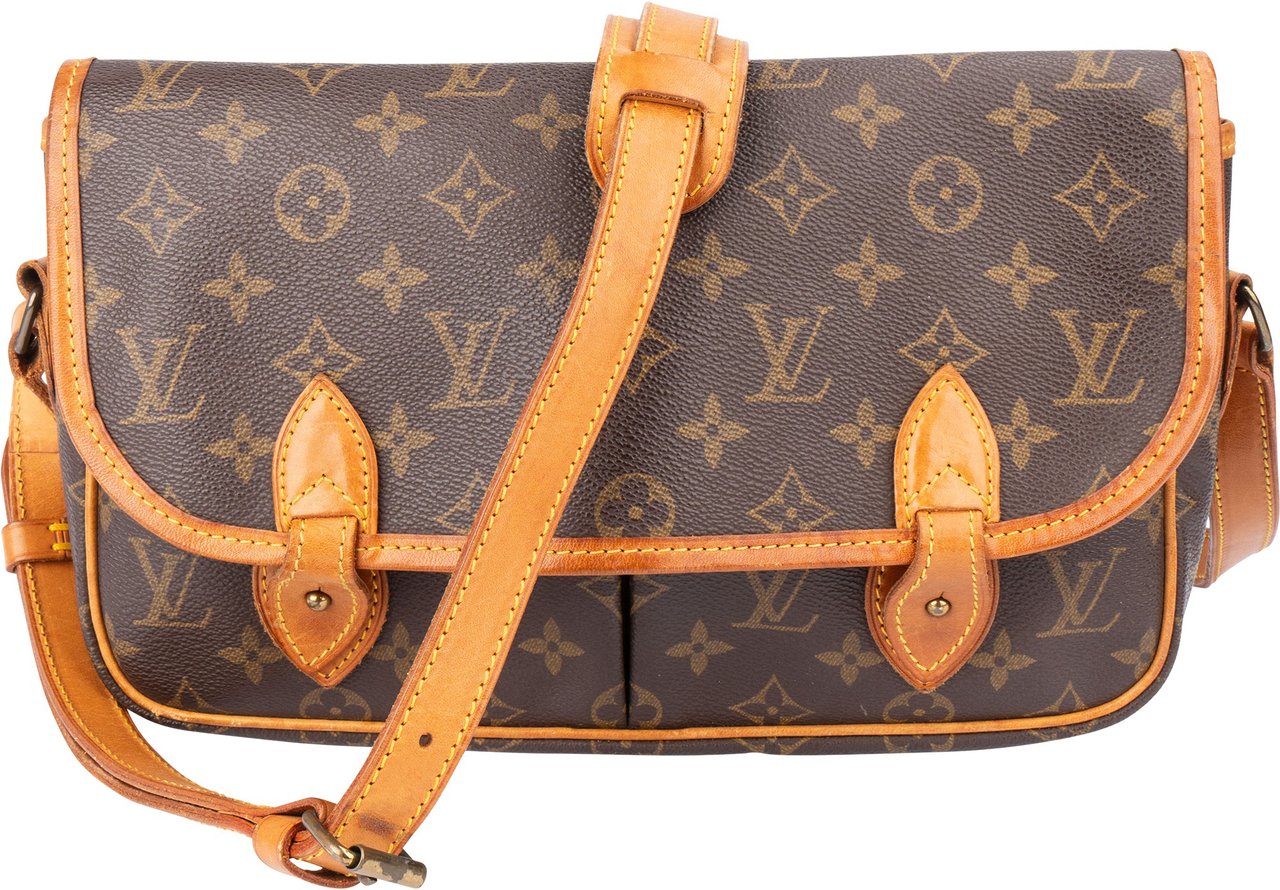 Louis Vuitton Canvas Monogram Gibeciere PM Crossbody Bag Bruin