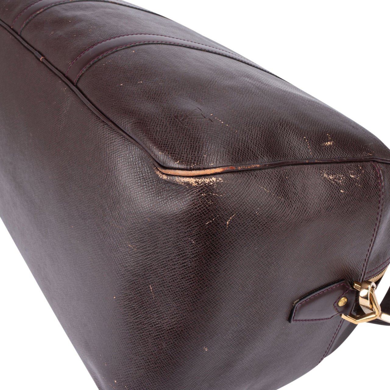 Louis Vuitton Louis Vuitton Taiga Leather Kendall Travel Bag Divers