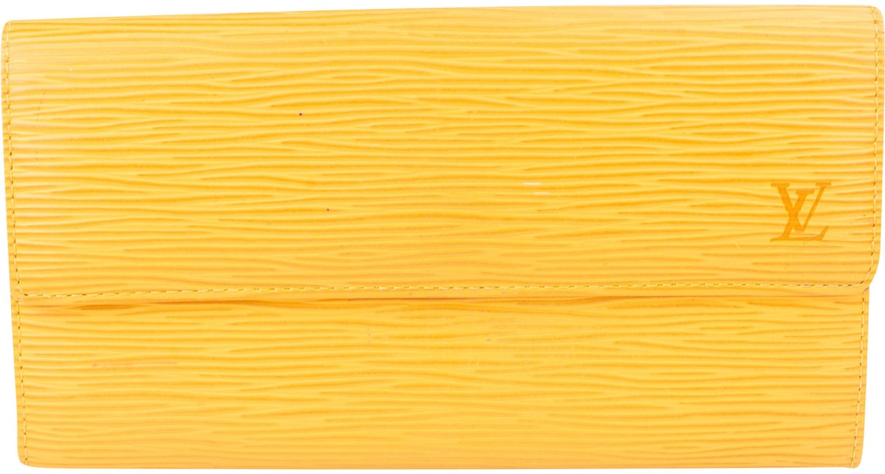 Louis Vuitton Louis Vuitton Yellow Epi Leather Sarah Wallet Geel