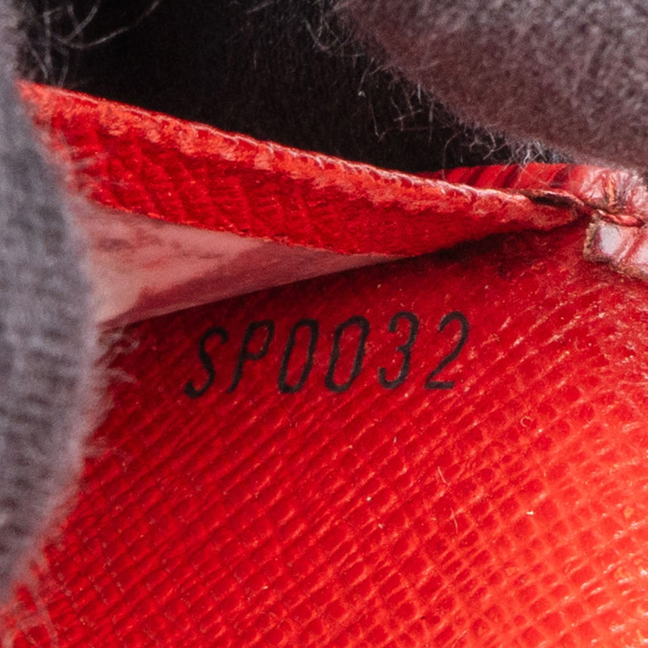 Louis Vuitton Louis Vuitton Rouge Epi Leather Cardholder Rood