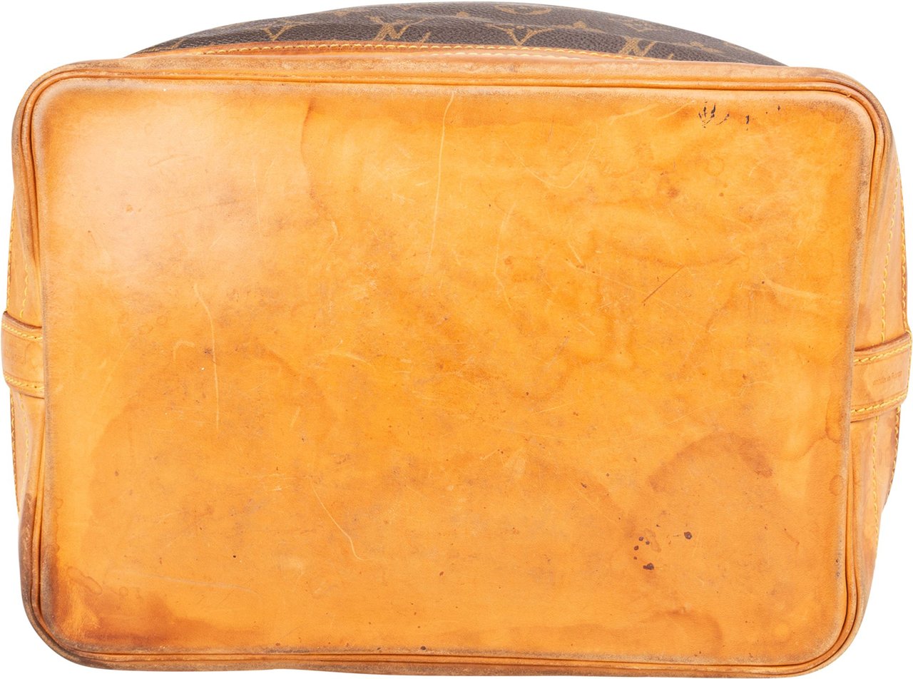 Louis Vuitton Louis Vuitton Canvas Monogram Sac Noe Grande Shoulder Bag Bruin