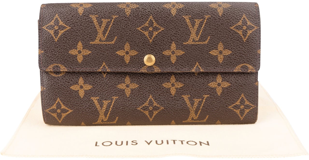 Louis Vuitton Louis Vuitton Canvas Monogram Sarah Wallet Bruin