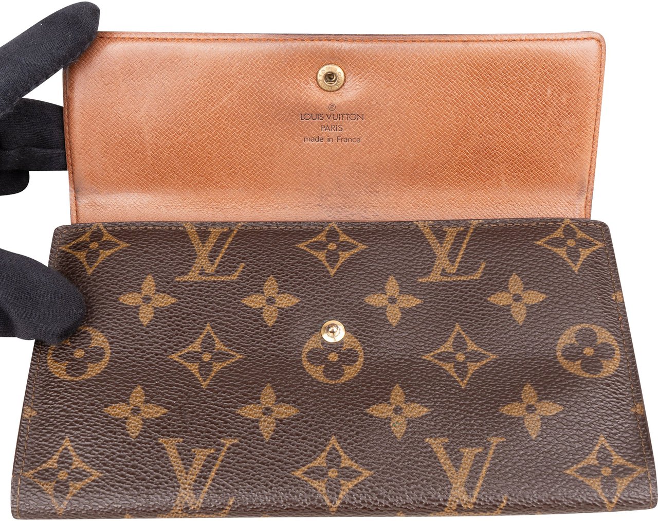 Louis Vuitton Louis Vuitton Canvas Monogram Sarah Wallet Bruin