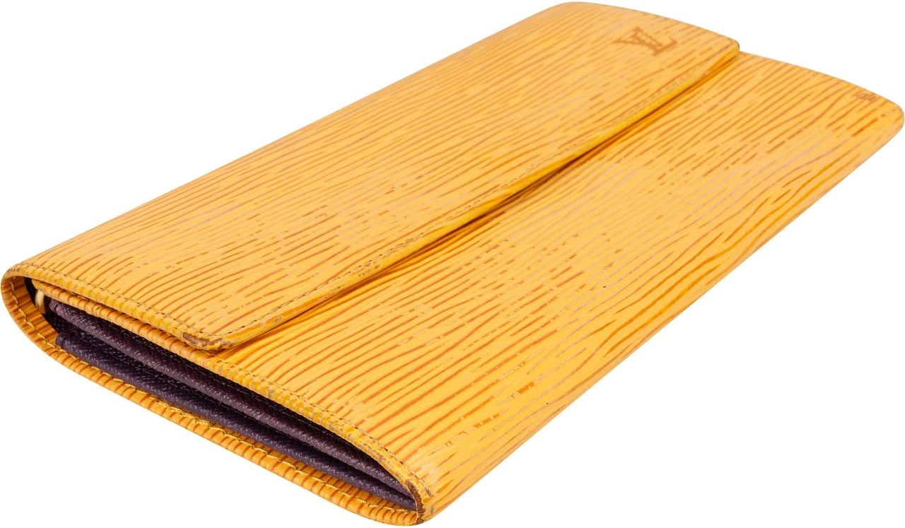 Louis Vuitton Louis Vuitton Yellow Epi Leather Sarah Wallet Geel