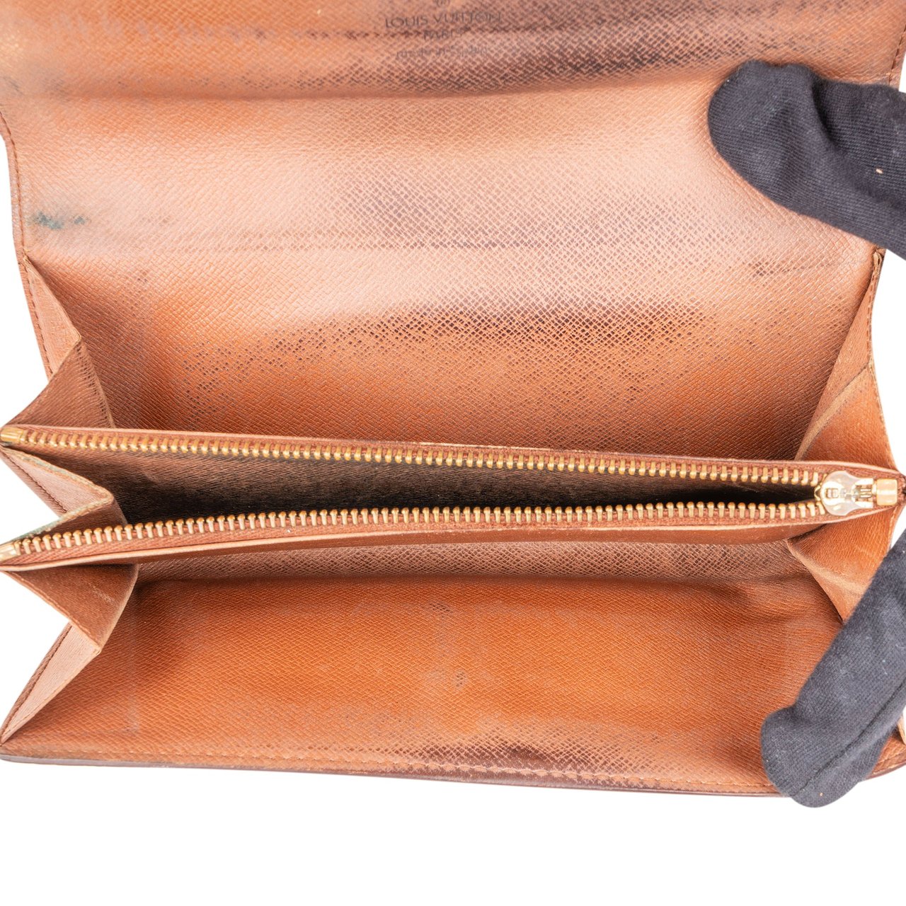 Louis Vuitton Louis Vuitton Canvas Monogram Sarah Wallet Bruin