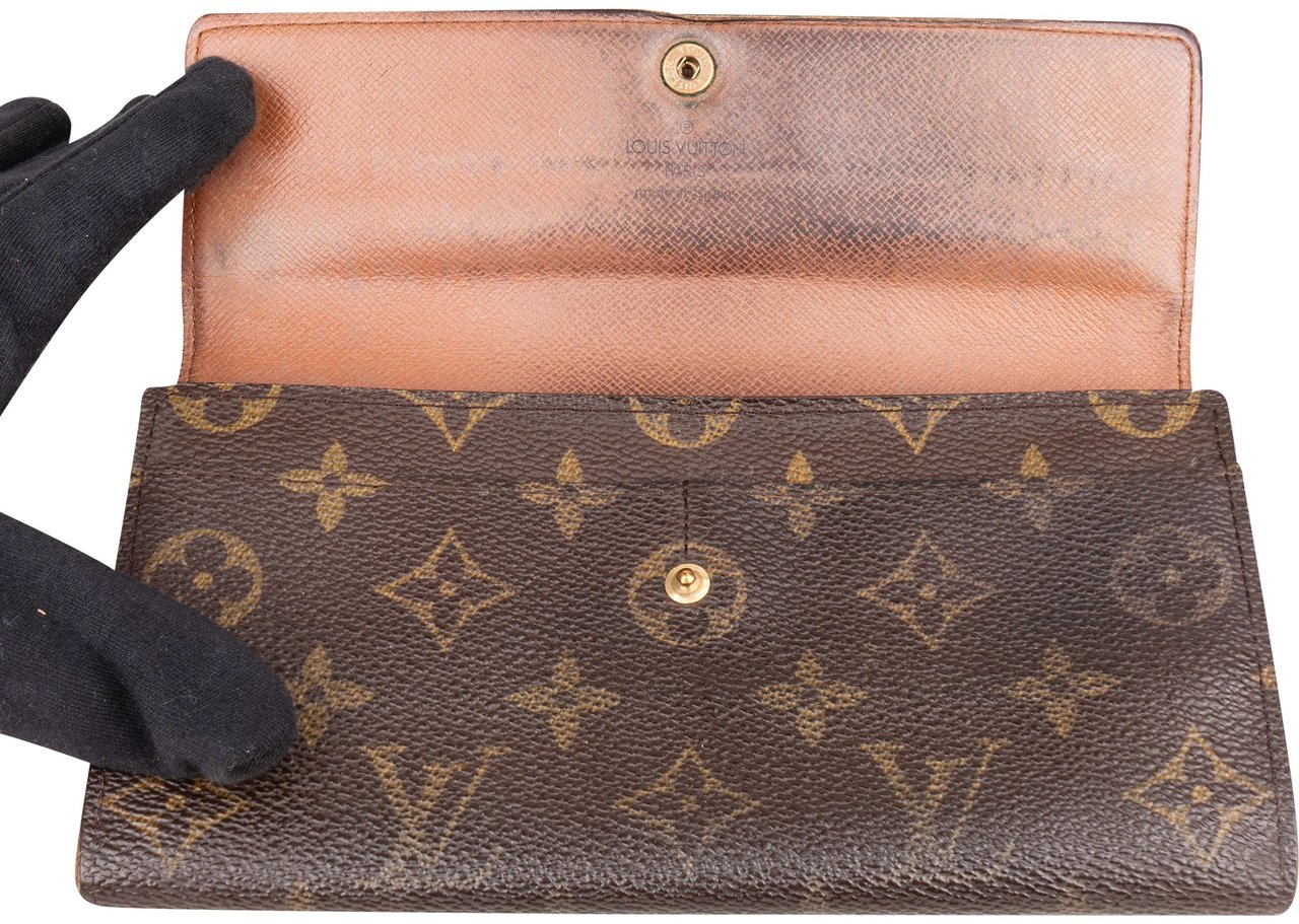 Louis Vuitton Louis Vuitton Canvas Monogram Sarah Wallet Bruin